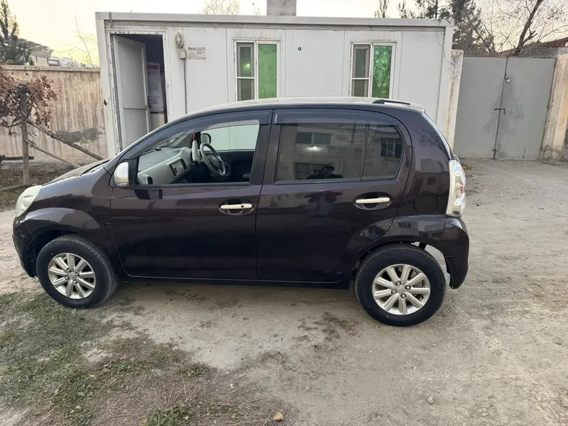 Toyota Passo 2013 (2)