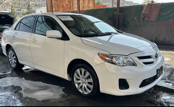 Toyota Corolla 2012 (2)