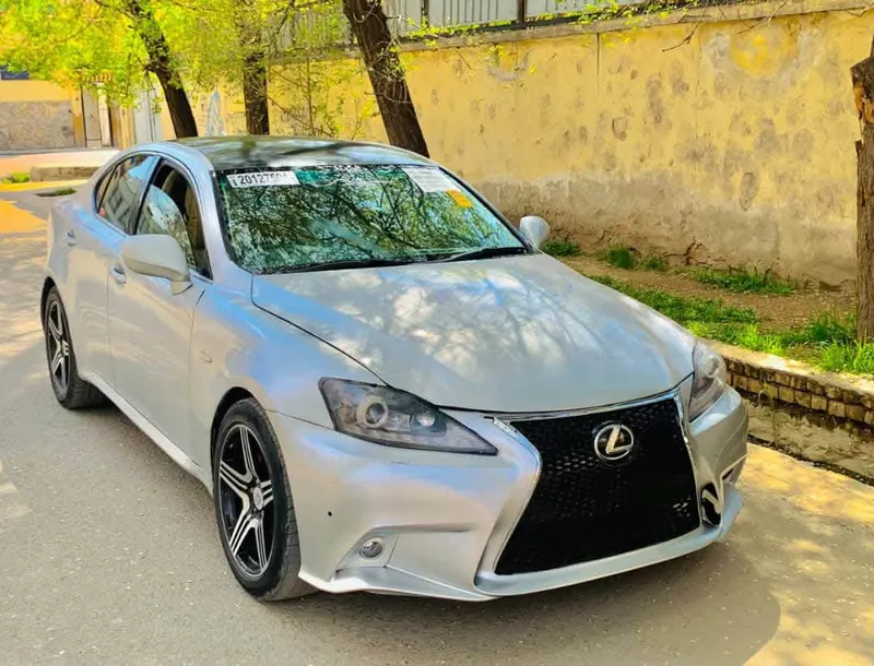 Lexus IS 2005 (1)