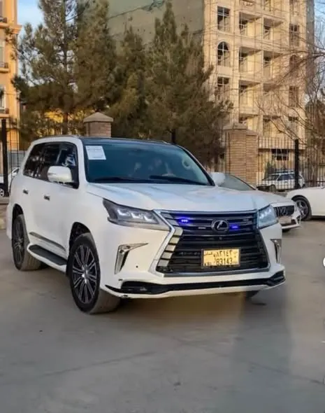 Lexus (1)
