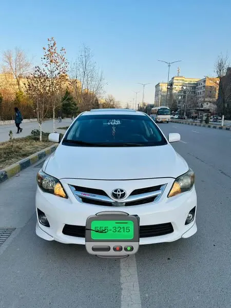 Toyota Corolla 2012 (2)