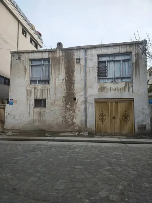 Old house for sale, 3 biswa (300 m²), District 11 (1)