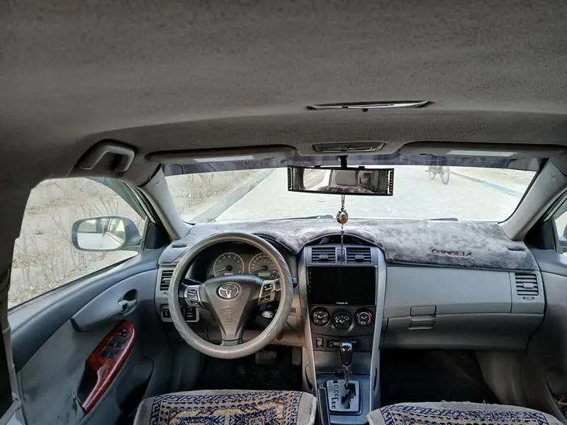 Toyota Corolla 2010 (4)
