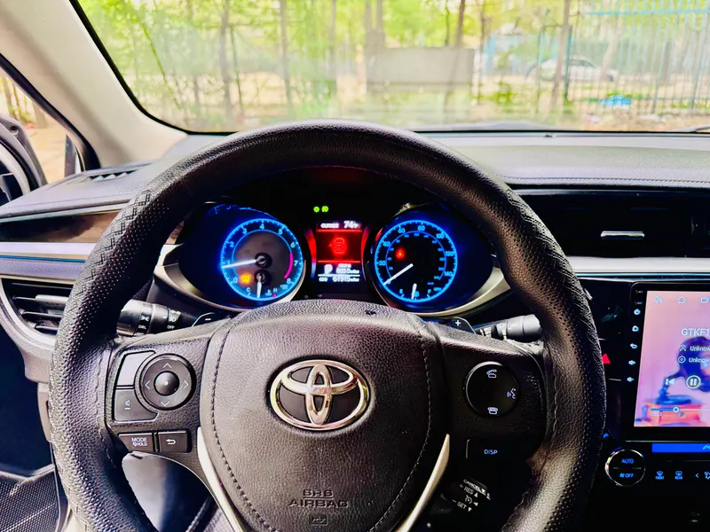 Toyota Corolla 2014 (8)