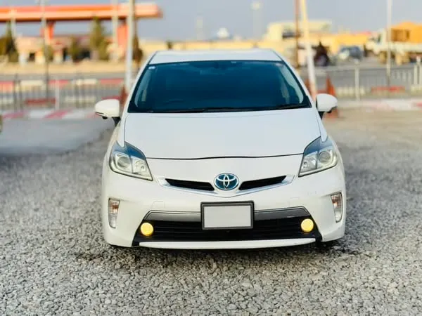 Toyota Prius 2012 (1)
