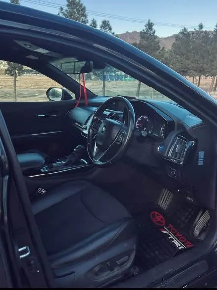 Toyota Crown 2019 (4)