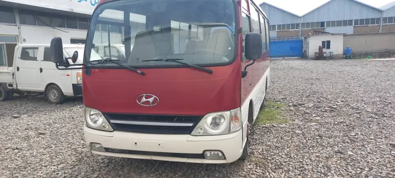 Hyundai County Bus 2012 (2)