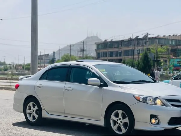 Toyota Corolla (2)