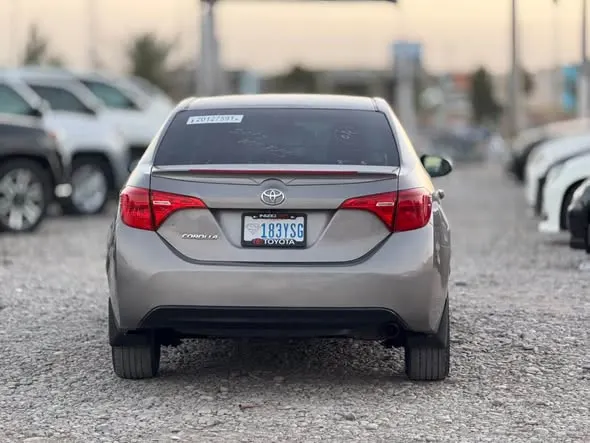 Toyota Corolla 2017 (3)