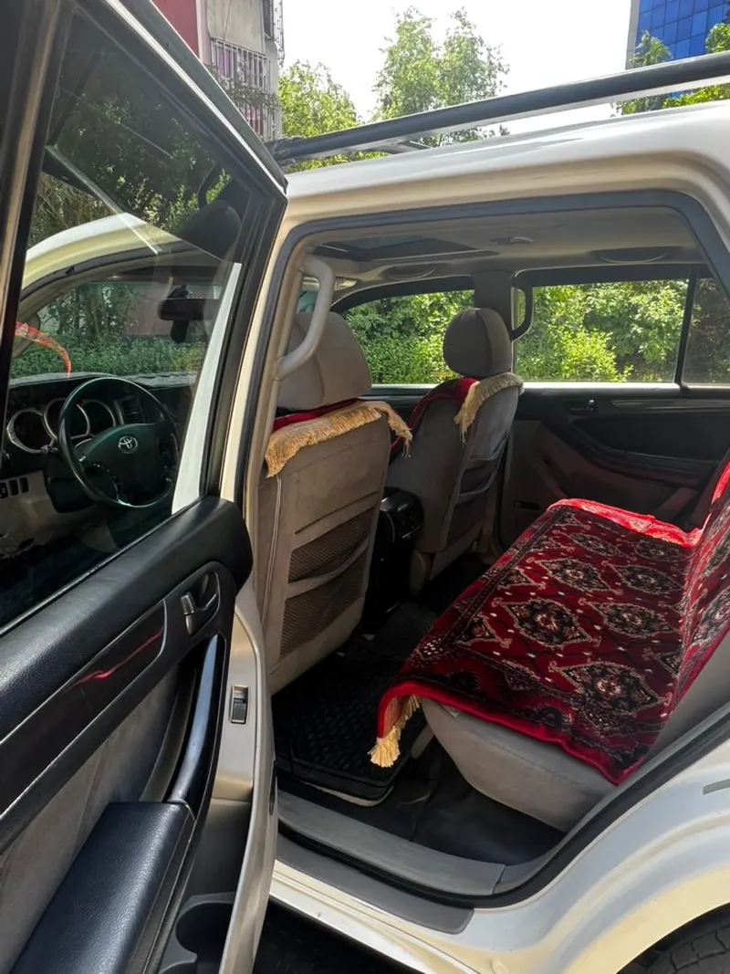 Toyota 4Runner 2004 (5)