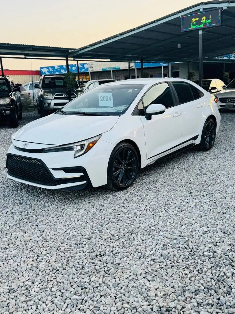 Toyota Corolla 2024 (2)