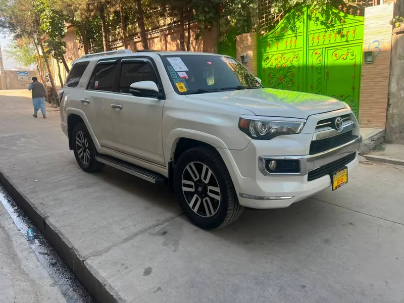 تویوتا 4Runner SR5 2012 (1)