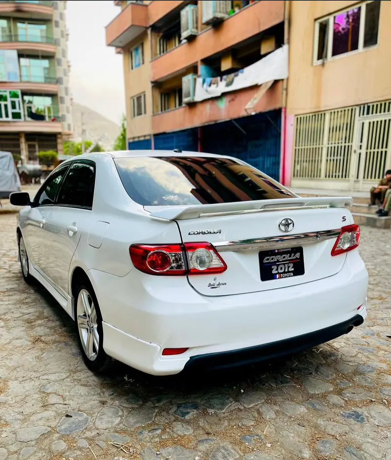 Toyota Corolla 2012 (5)