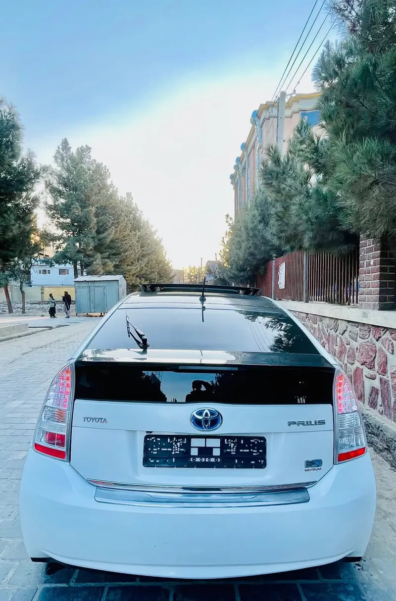 Toyota Prius (3)