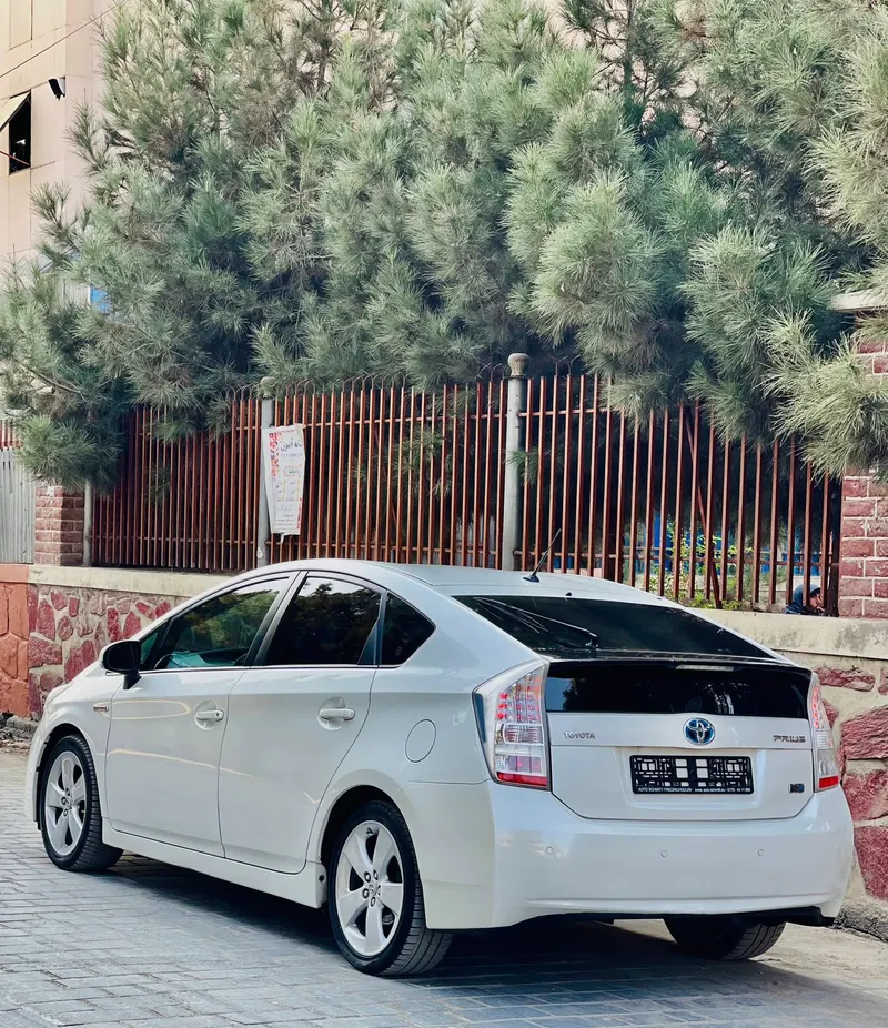 Toyota Prius (3)