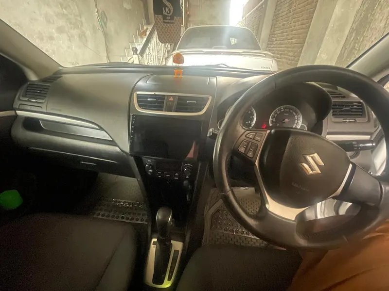 Suzuki Swift 2011 (3)