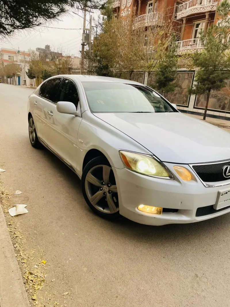 Lexus (2)