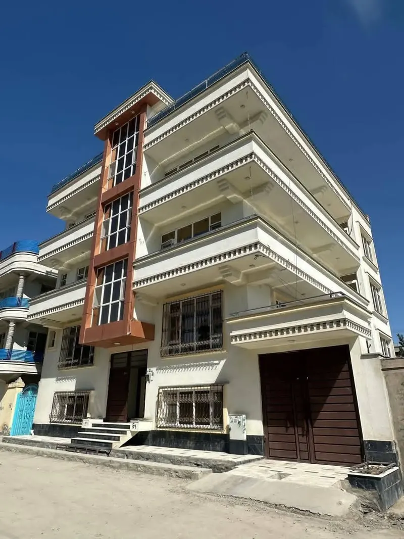 Apartment for rent, 4 rooms, 200 m², 3rd floor, near the airport, Kabul (2)