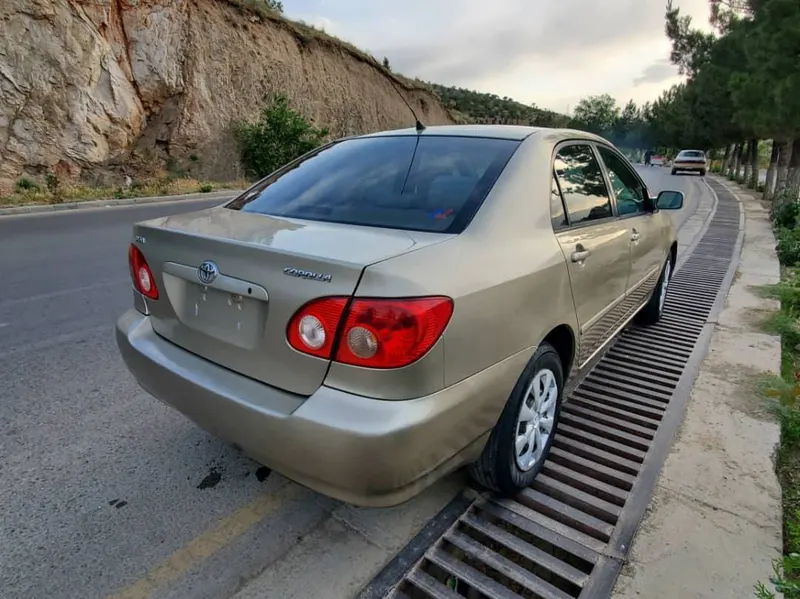 Toyota Corolla 2006 (3)
