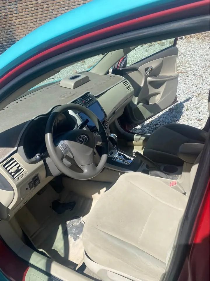 Toyota Corolla 2010 (3)