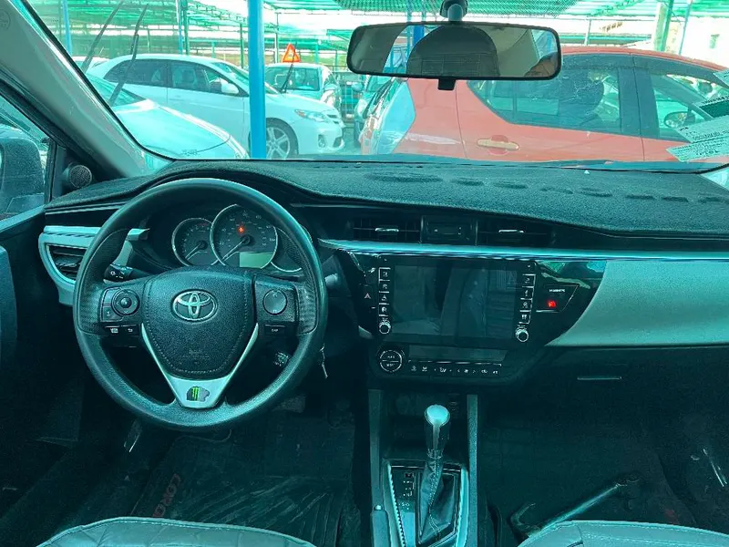 Toyota Corolla 2018 (4)