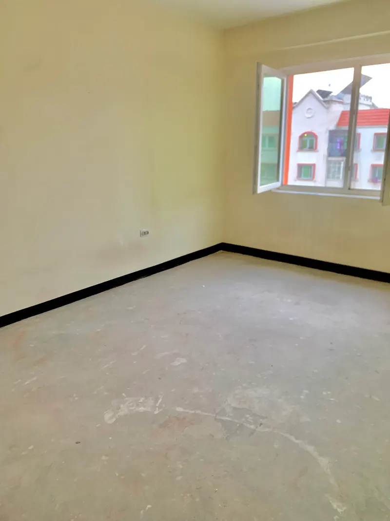 5 Room VIP Apartment For Sale (3)
