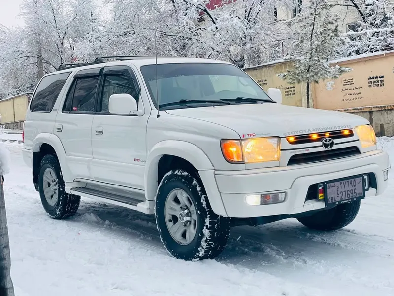 تویوتا 4Runner 2001 (2)