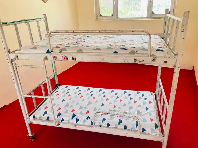 Bed (1)
