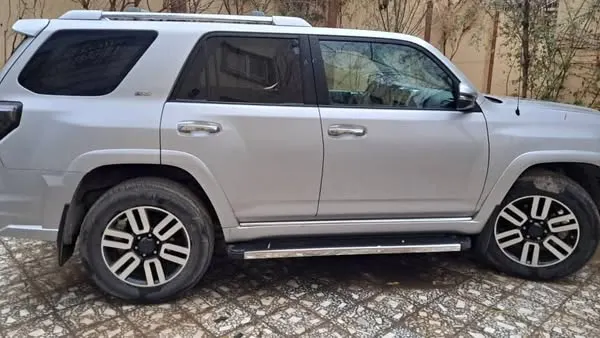 Toyota 4Runner SR5 2010 (1)