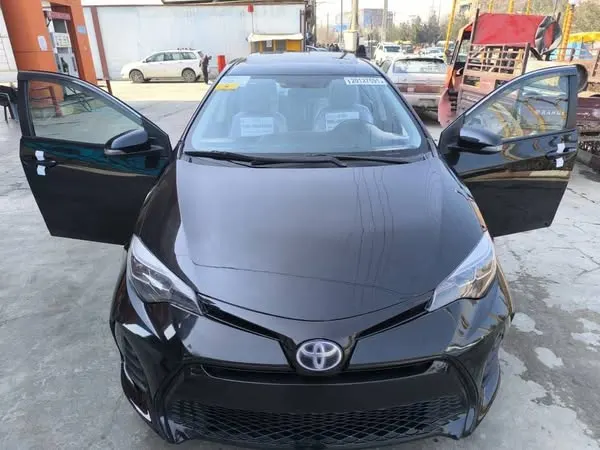 Toyota Corolla LE 2015 (1)