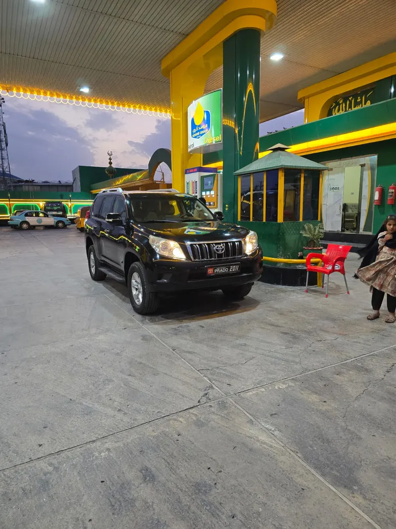 Toyota prado land cruiser 2011 (1)