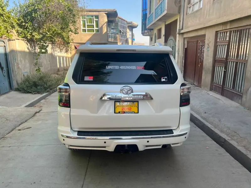 تویوتا 4Runner SR5 2012 (6)