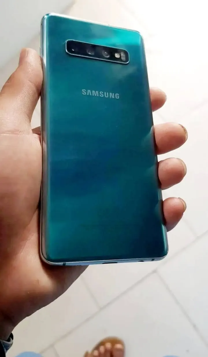 Samsung S10 Plus for Sale (1)
