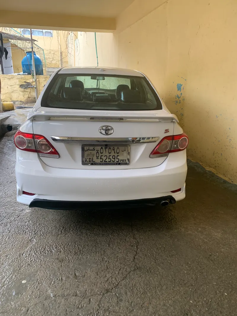 Toyota Corolla 2010 (2)