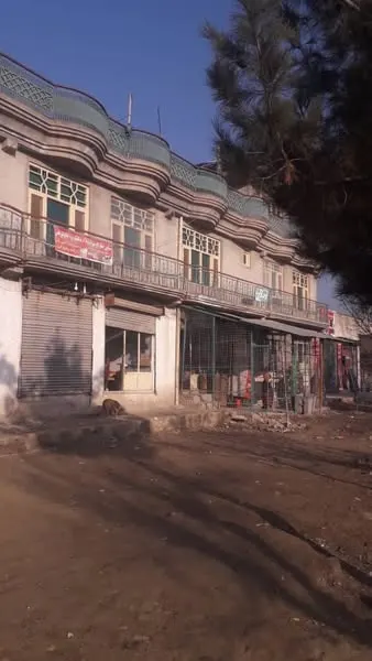 خانه با 8 دکان برای فروش، 8 اتاق، 300 m² (1)