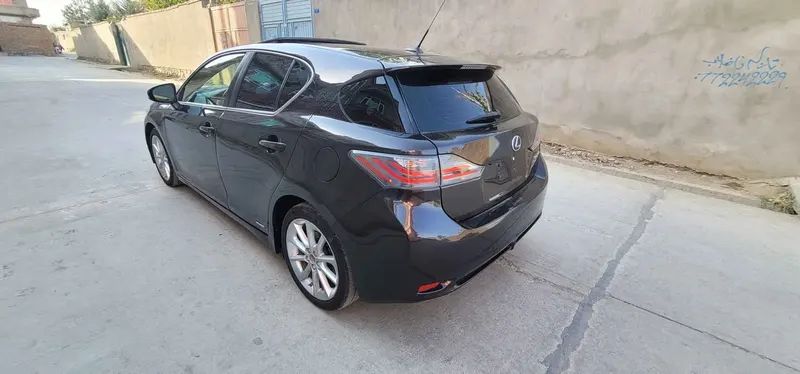 Lexus 2011 (3)