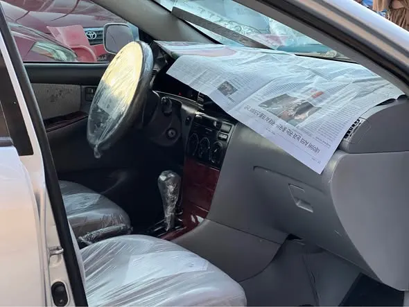 Toyota Corolla 2005 (4)