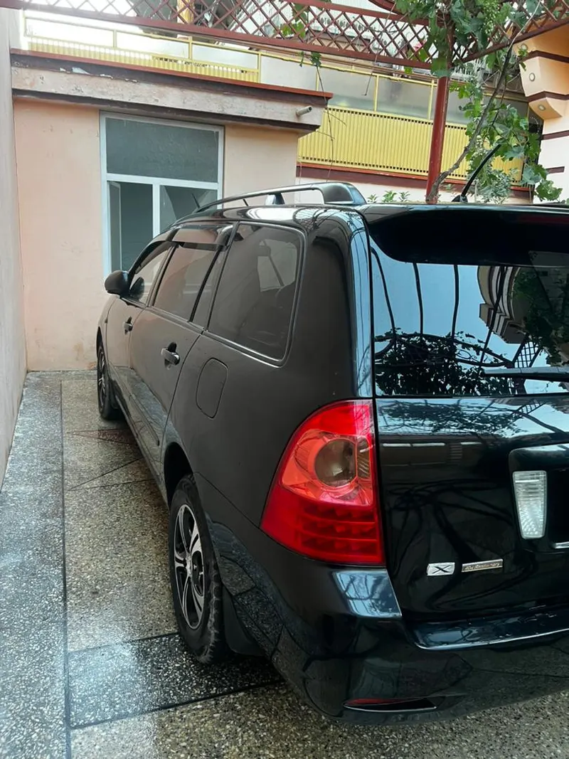 Toyota Fielder 2006 (1)