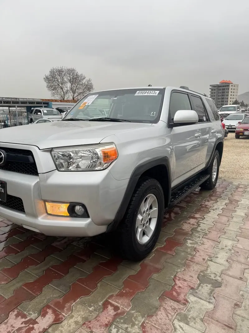 Toyota 4 Runner 2011 (2)