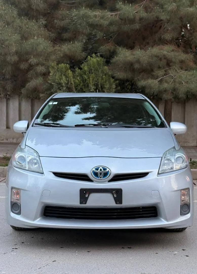 Toyota Prius 2012 (3)