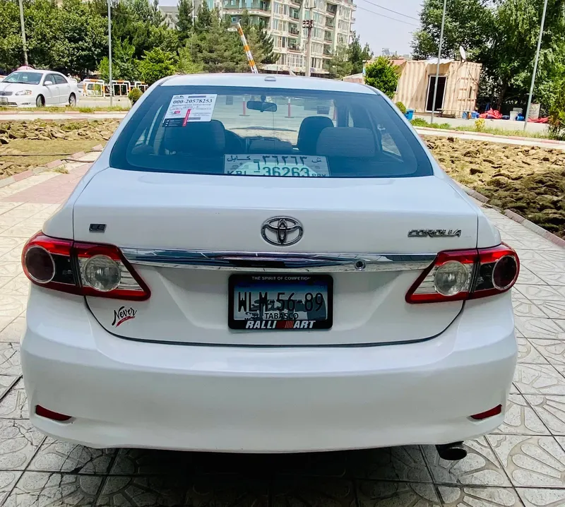Toyota Corolla 2011 (3)