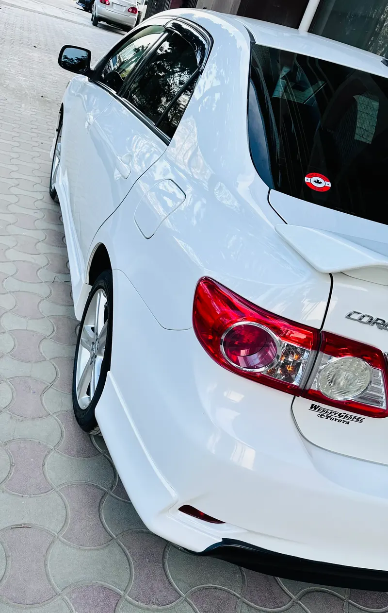 Toyota Corolla 2011 (4)