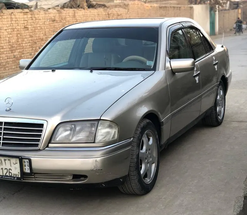Mercedes-Benz 1997 (2)
