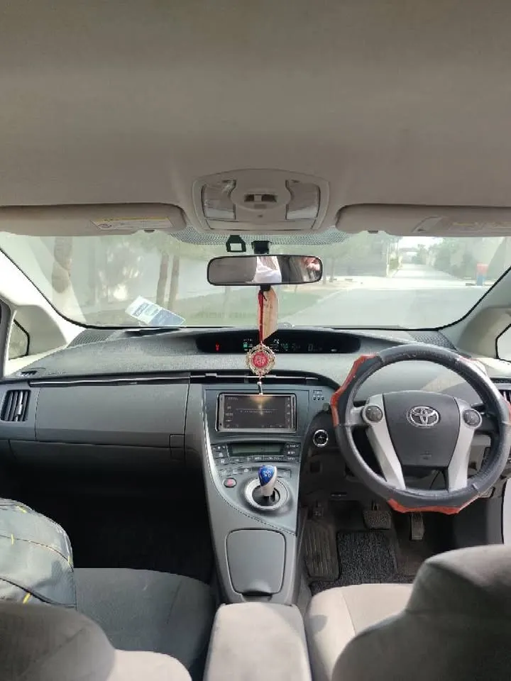 Toyota Prius 2010 (3)