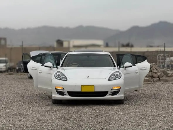 Porsche 2013 (1)