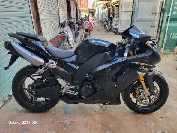 MotorCycle Kawasaki Ninja ZX-10R 2010 (2)