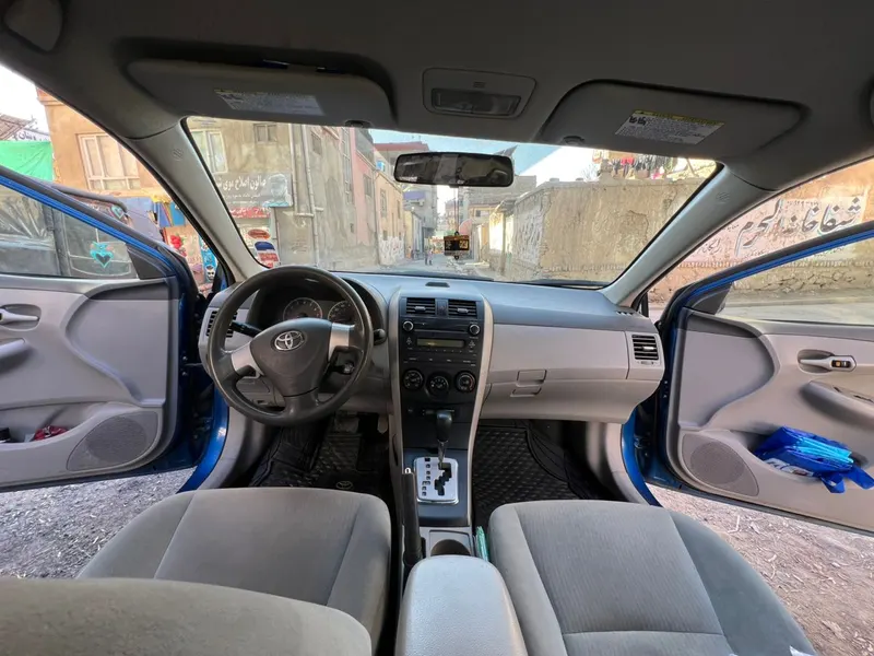 Toyota Corolla 2010 (3)