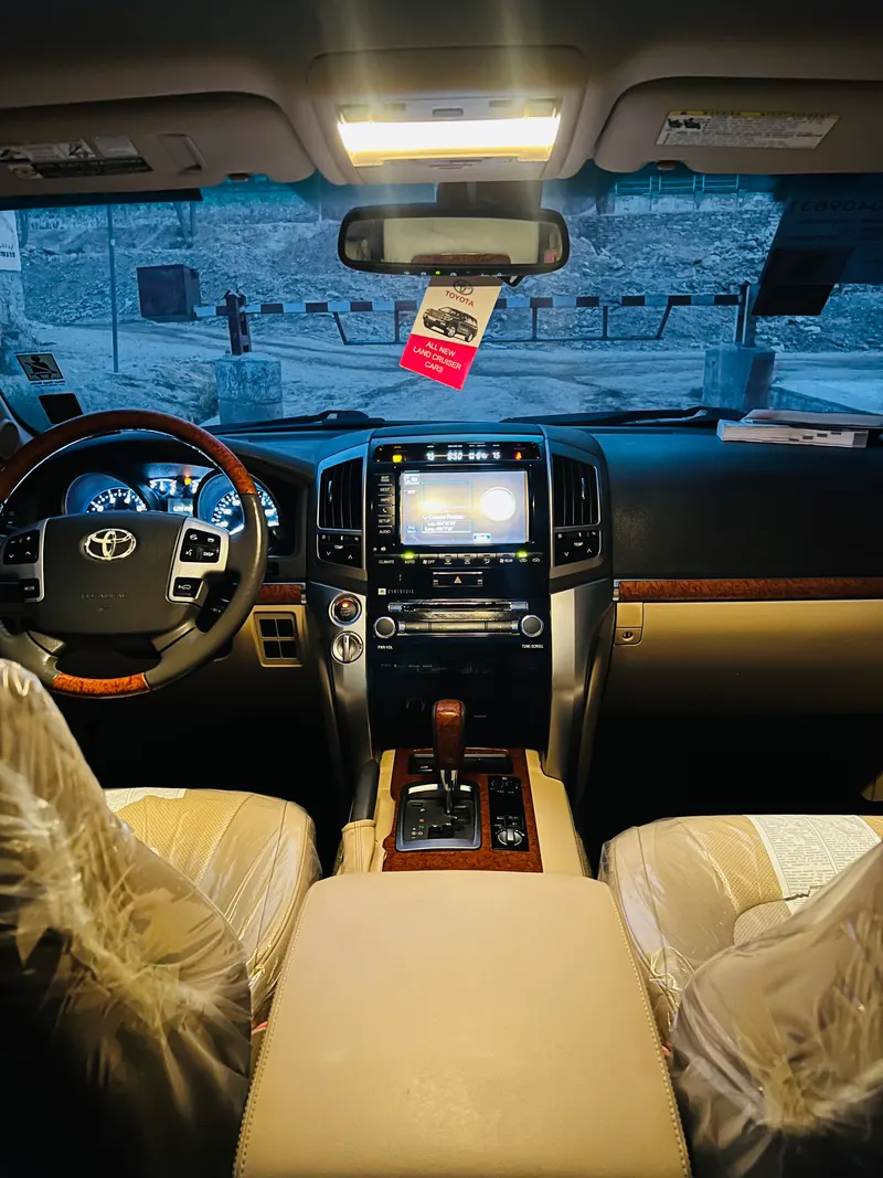 Toyota Landcruiser 2013 (6)