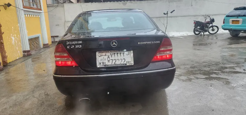 Mercedes-Benz C230 (5)