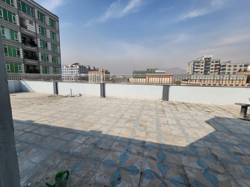 اپارتمان د پلورنې لپاره، 4 خونې، 240 m² (7)